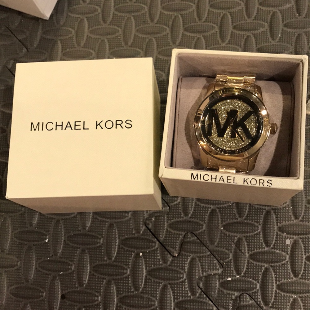 NWT Michael KORS gold watch MK5706